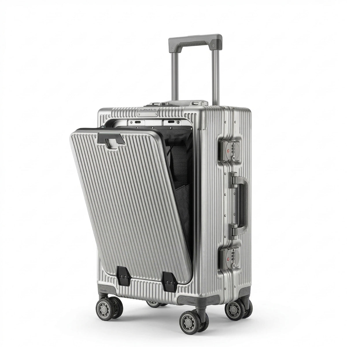 Valise en aluminium argenté ouverte avec compartiment intérieur visible et serrure TSA intégrée.