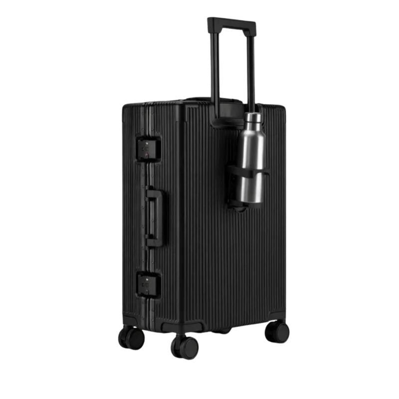 Valise rigide en aluminium Noir avec porte-bouteille suspendu sur la poignée télescopique, idéale pour les voyages pratiques.